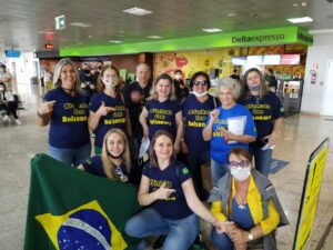 PAULA MILANI E ACAMPAMENTO COM BOLSONARO NA COMEMORAÇÃO DO 7 DE SETEMBRO EM BRASÍLIA 2020.